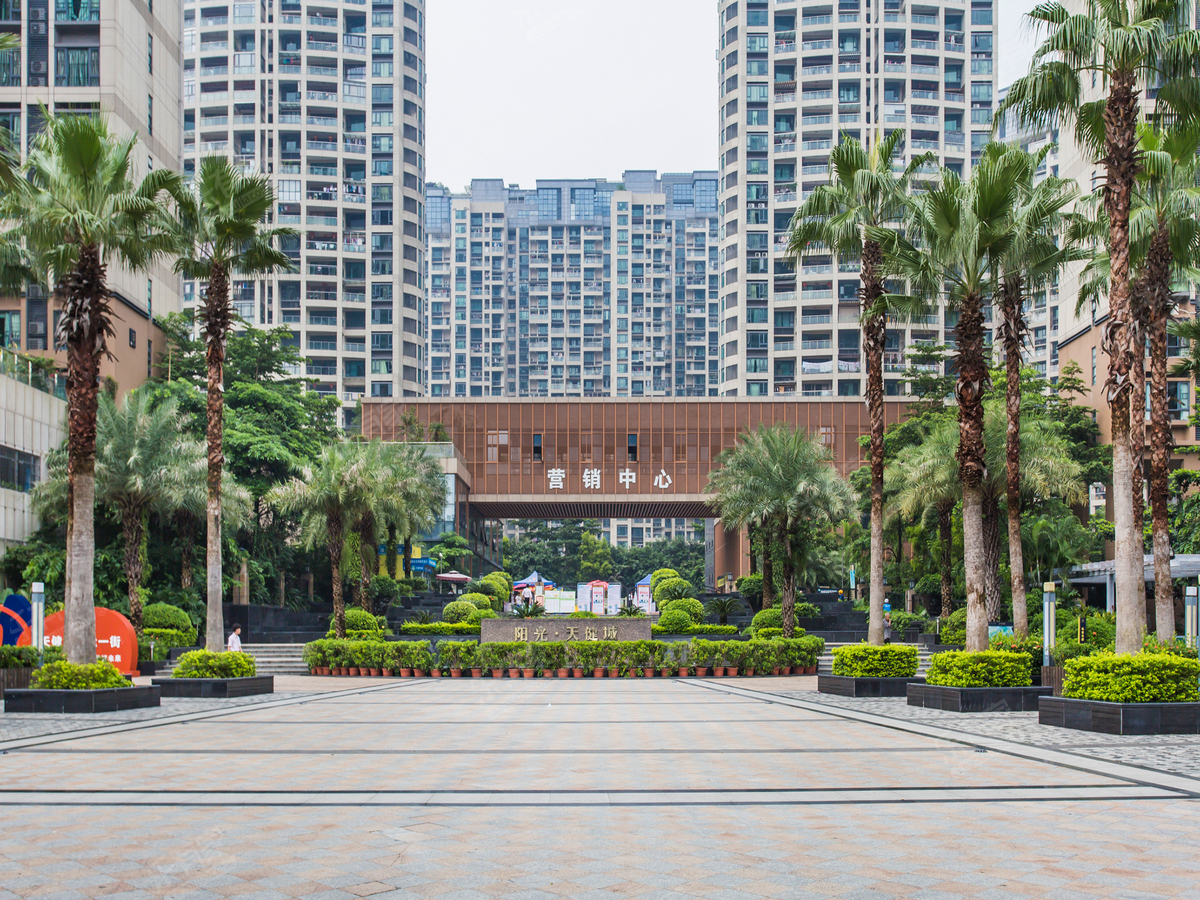 阳光天健城顶楼复式,上下三层,使用面积大